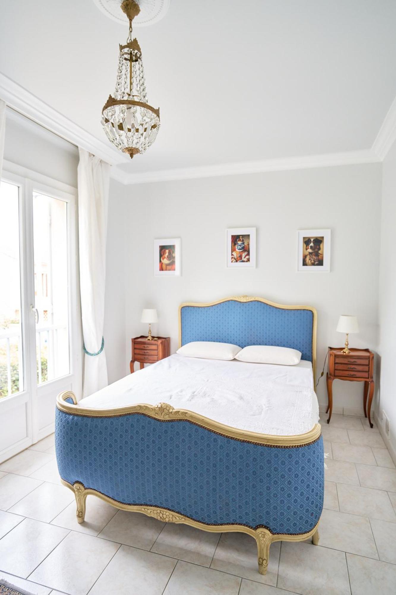Holiday home Maison Familiale Avec Jacuzzi, Quartier Calme
