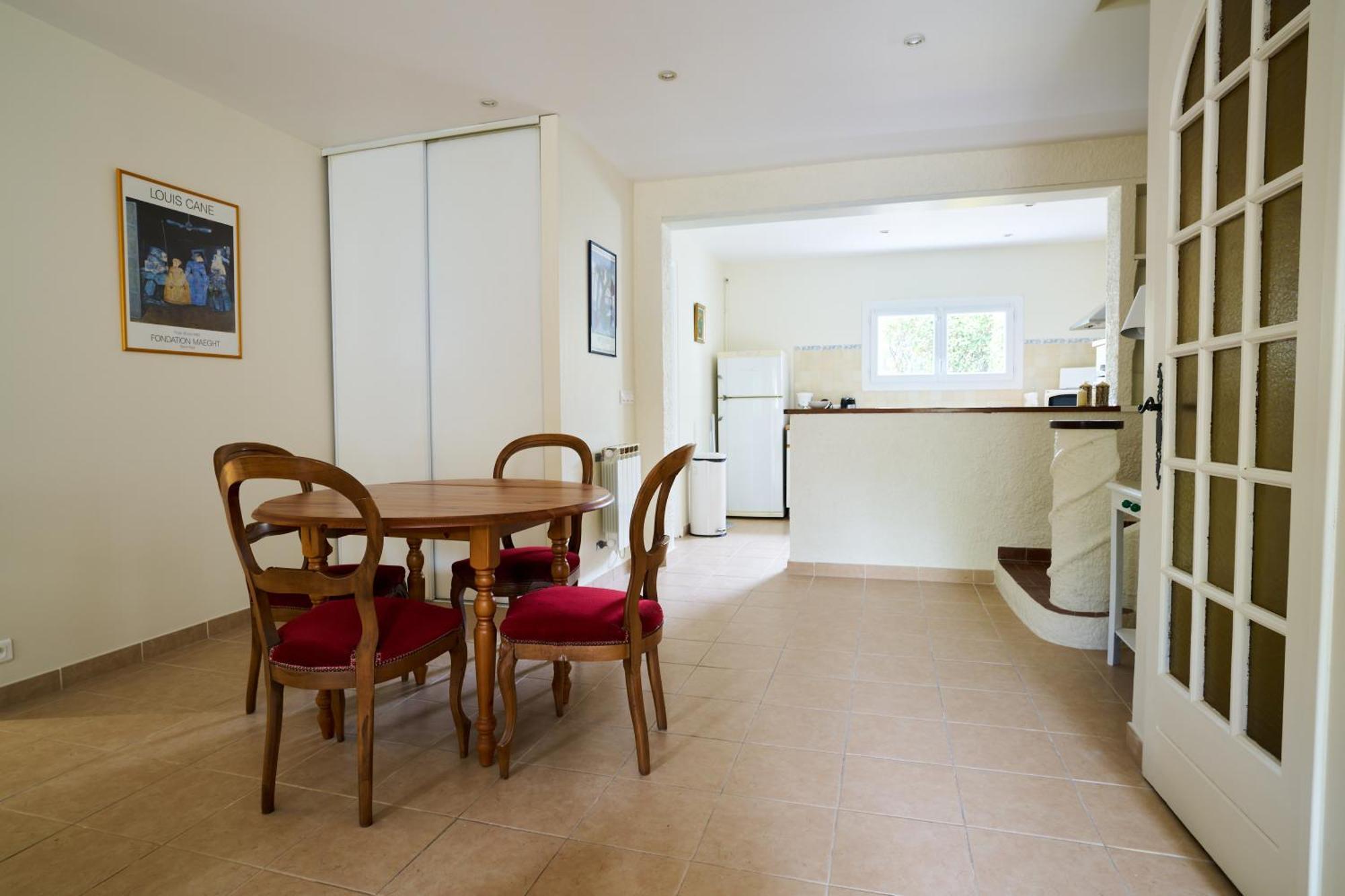 Maison Familiale Avec Jacuzzi, Quartier Calme Holiday home *