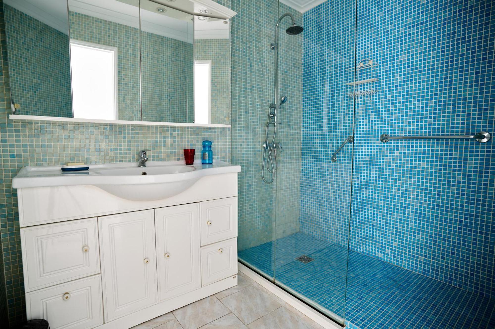 Maison Familiale Avec Jacuzzi, Quartier Calme Holiday home Avignon