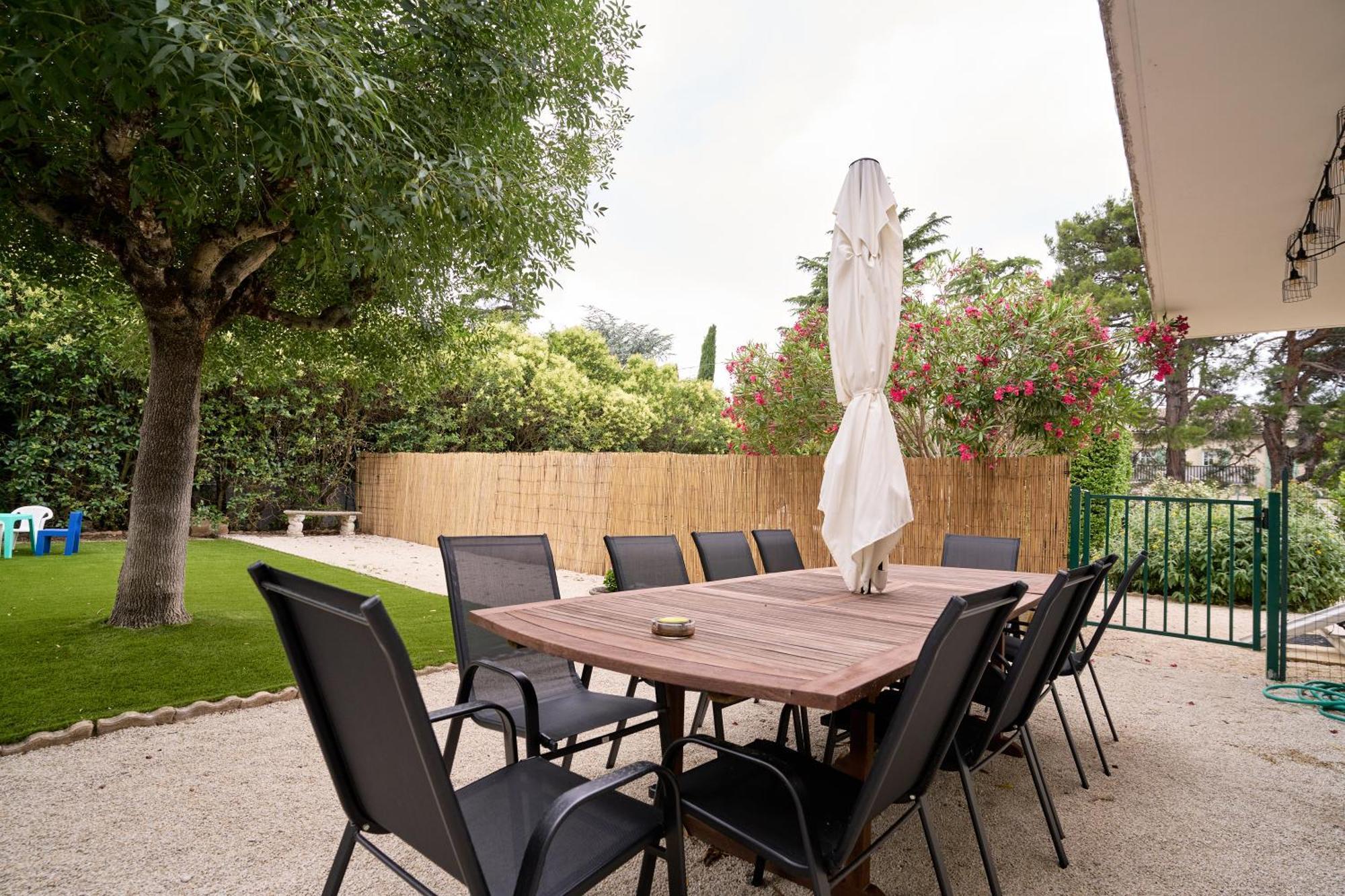 Maison Familiale Avec Jacuzzi, Quartier Calme * Avignon