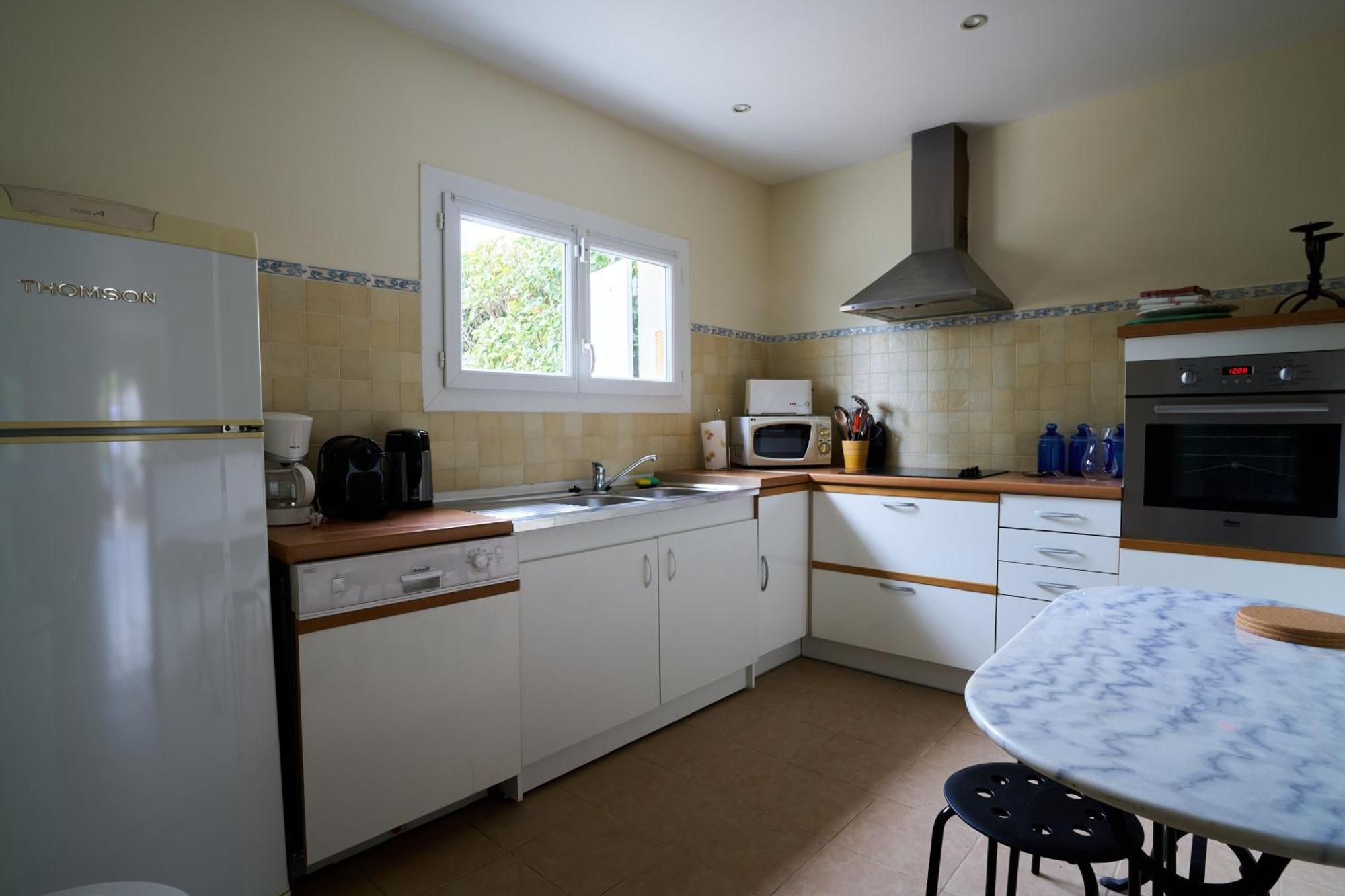 Maison Familiale Avec Jacuzzi, Quartier Calme Holiday home *